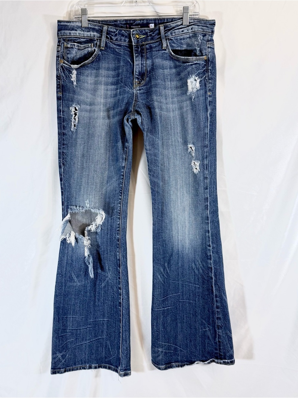 Vigoss Distressed Boot Cut Mid Rise Jeans
Size 11